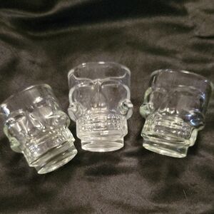 Skull Shot Glasses Set